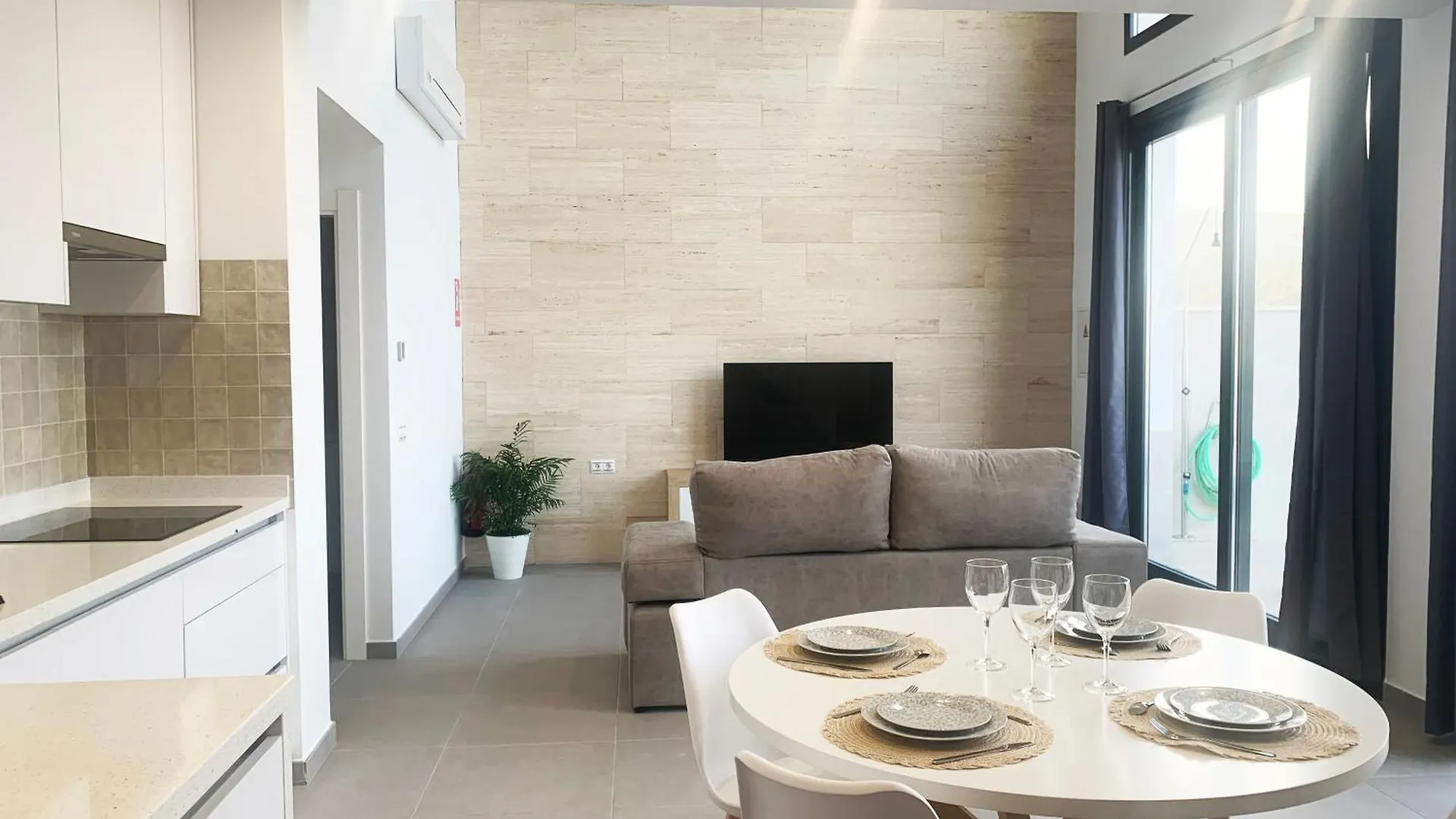 Casa Rural Reserva De Las Nieves 톨록스 0*,  스페인